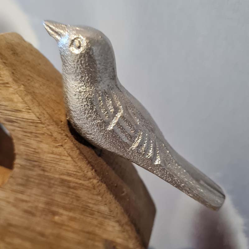 Holzhaus aus Mangoholz mit silbernem Vögelchen aus Aluminium, Lasergravur Wunschtext, liebevoll dekoriert mit Trockenblumen, Geschenk zu Hochzeit, Vermählung, Trauung, Umzug und Einzug ins neue Heim und viele andere Anlässe