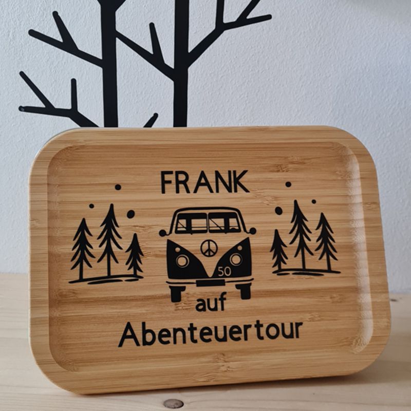 Lunchbox, Jausenbox, Vesperdose, Brotdose, Frühstücksbox aus Edelstahl mit Holzdeckel, graviert mit Namen und Grafik für Freizeitgestaltung