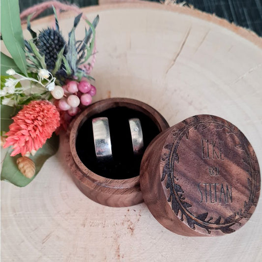 Ringboxen, Ringschatullen, Ringdosen aus Holz für Hochzeit – personalisiert. Eine besondere Art der Ringaufbewahrung