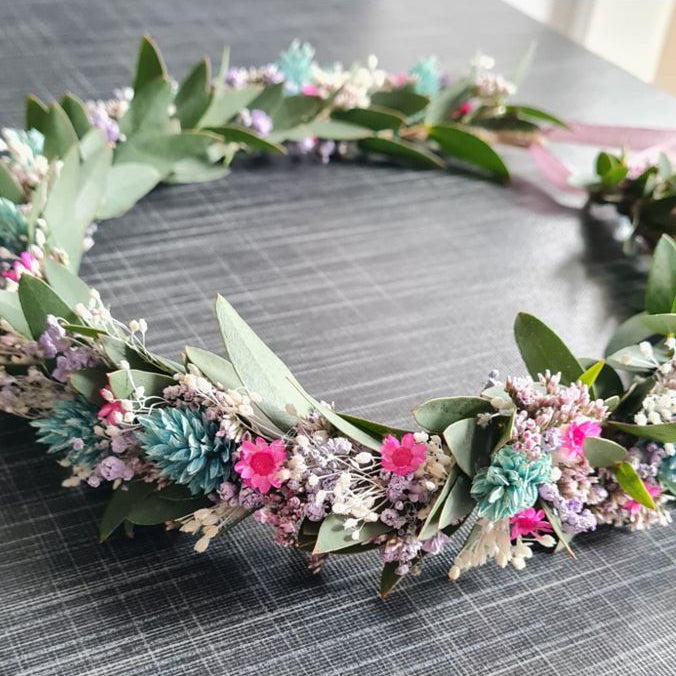 Haarkranz aus echten Trockenblumen für die Brautfrisur zu Hochzeit, Trauung und Vermählung in Tracht oder  Dirndl.