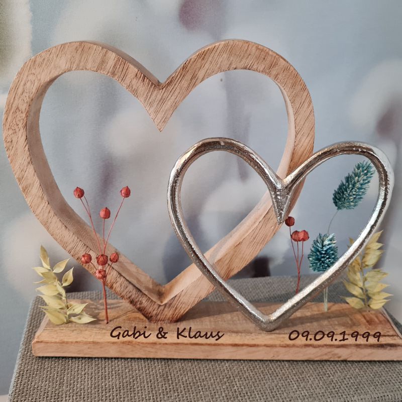 Hochzeit-persoenliches-Geschenk-Herz-Geldgeschenk-Wunschtext-Gravur-Holz-Alu-silberfarben