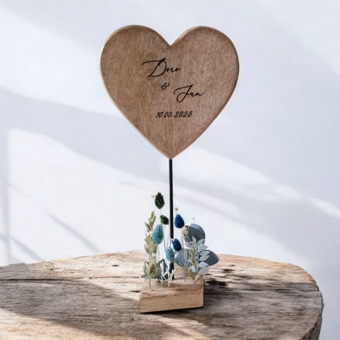 Geschenk:  Herz GSCHEIDVERLIEBT aus Holz mit Wunschtext und Namen