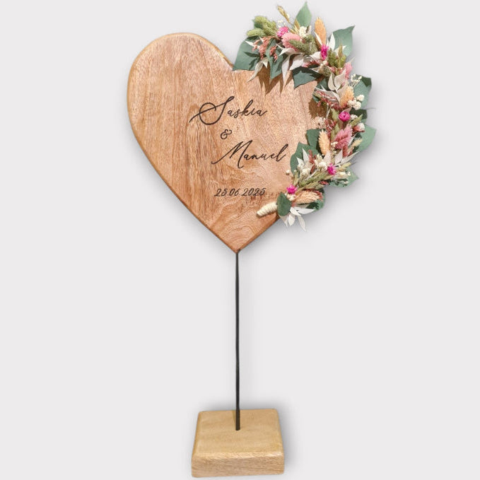 Handgefertigtes Boho Herz mit Trockenblumen als Geschenk zum Heiratsantrag, zur Verlobung oder Hochzeit